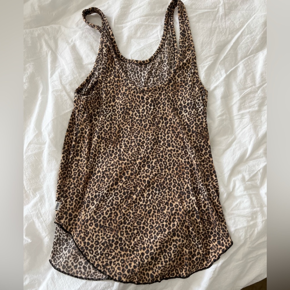 Victoria’s Secret Pink animal print tank M